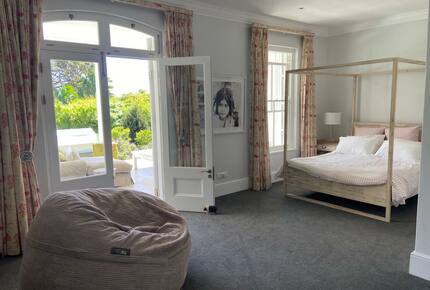 Eaton House - Cape Town, South Africa