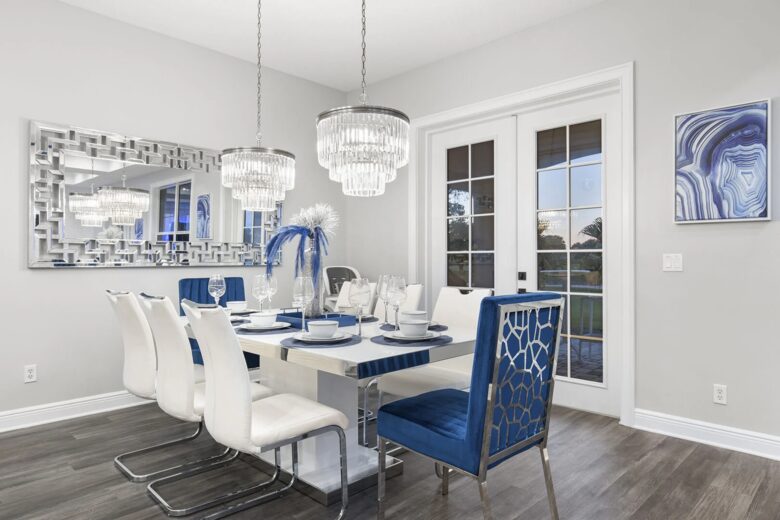 Home Exchange in Reunion, FL, formal dining room with room for 8
