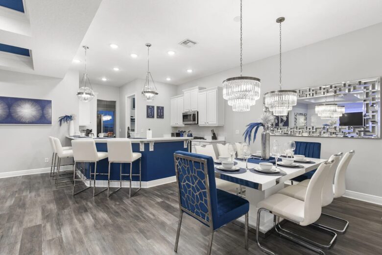 Home Exchange in Reunion, FL, open concept kitchen and dining room