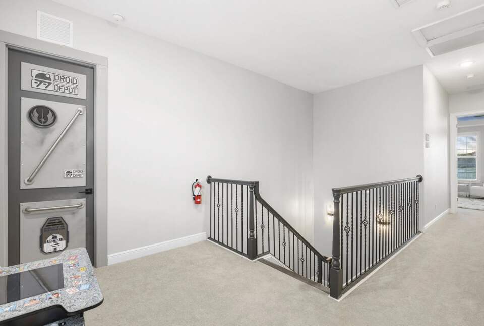 Home Exchange in Reunion, FL, second floor with safety features