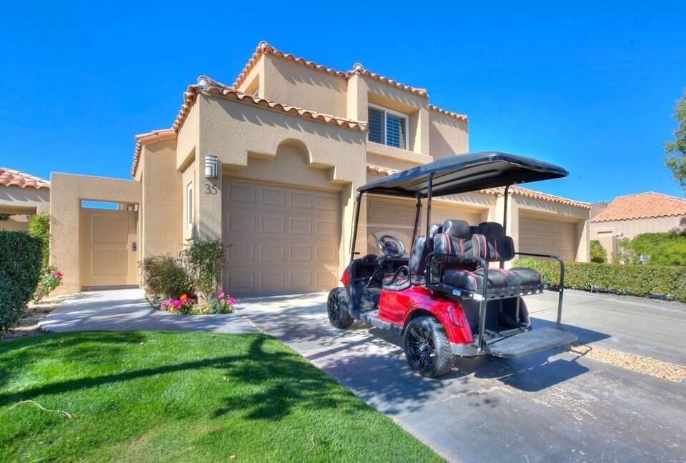Mission Hills Luxe Home - Rancho Mirage, California