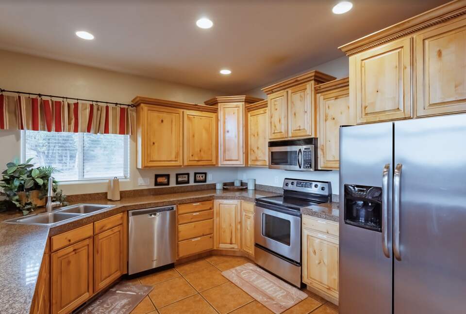 Home Exchange in Orderville, UT, updated gourmet kitchen