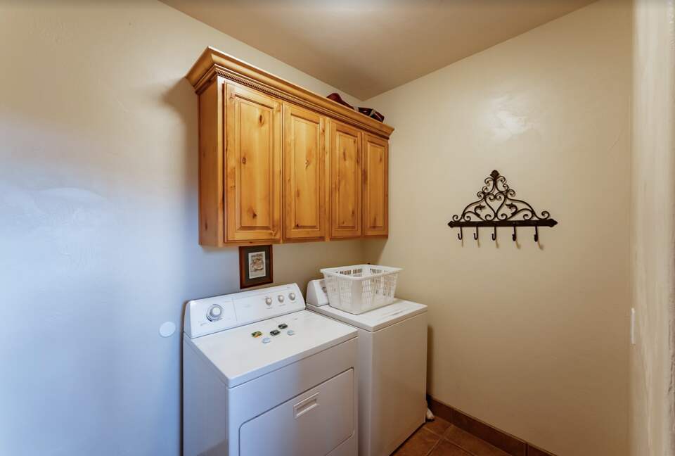 Home Exchange in Orderville, UT, laundry room
