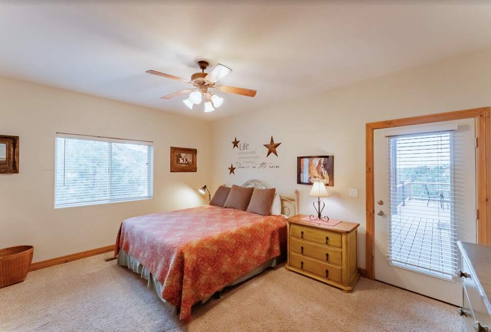 Home Exchange in Orderville, UT, guest bedroom 3 with deck access