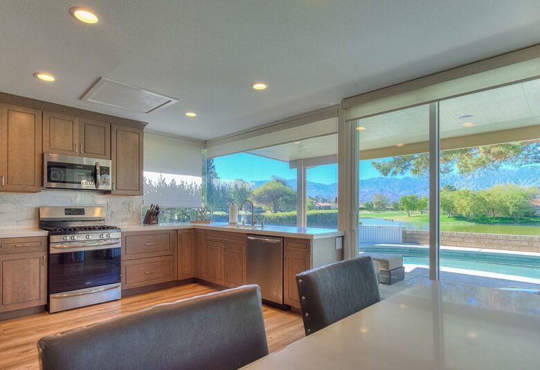 Mission Hills Luxe Home - Rancho Mirage, California