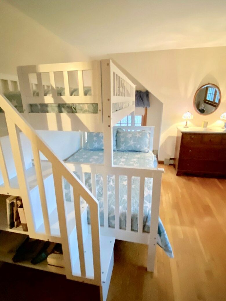 Home Exchange in North Falmouth, MA, bunk room with twin and full