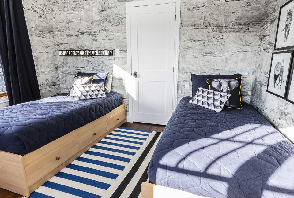 Amazing Canadian Experience - Saint-Adolphe-d'Howard, Canada