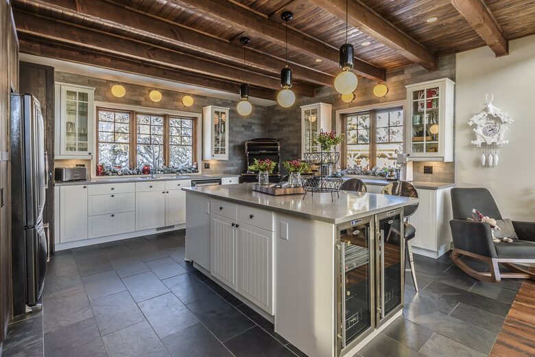 Amazing Canadian Experience - Saint-Adolphe-d'Howard, Canada