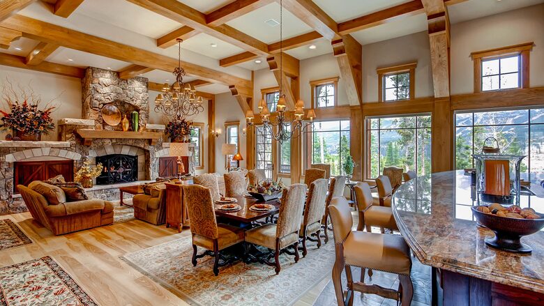 Switchback Lodge - Moving Mountains - Breckenridge, Colorado