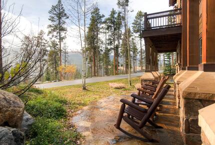 Switchback Lodge - Moving Mountains - Breckenridge, Colorado