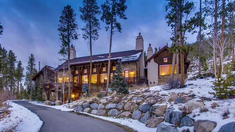 Switchback Lodge - Moving Mountains - Breckenridge, Colorado