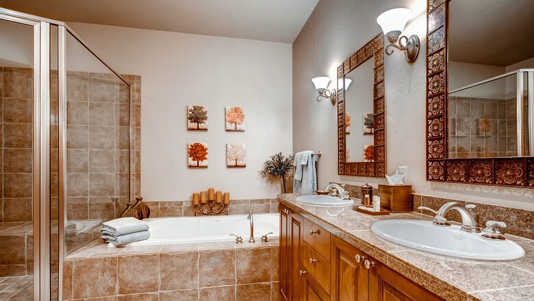 Switchback Lodge - Moving Mountains - Breckenridge, Colorado