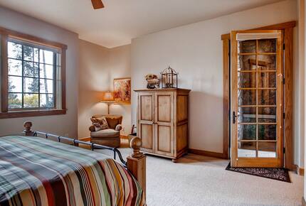 Switchback Lodge - Moving Mountains - Breckenridge, Colorado