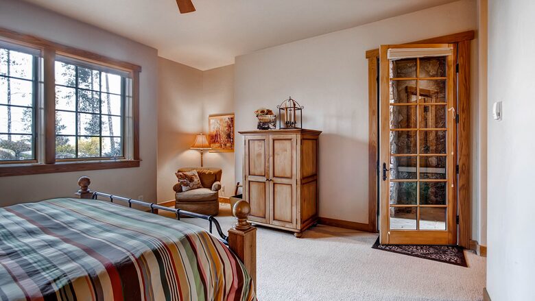 Switchback Lodge - Moving Mountains - Breckenridge, Colorado