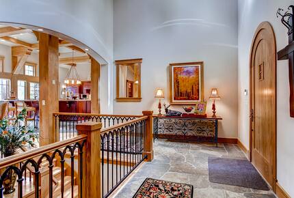 Switchback Lodge - Moving Mountains - Breckenridge, Colorado