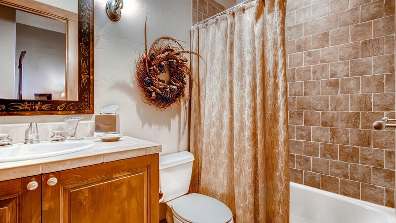 Switchback Lodge - Moving Mountains - Breckenridge, Colorado