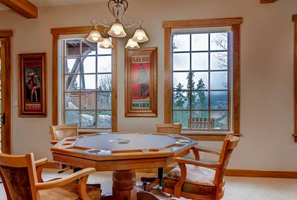 Switchback Lodge - Moving Mountains - Breckenridge, Colorado