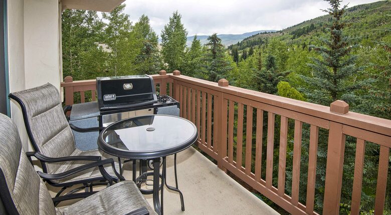 Home Exchange in Beaver Creek, CO, patio with grill and lounge