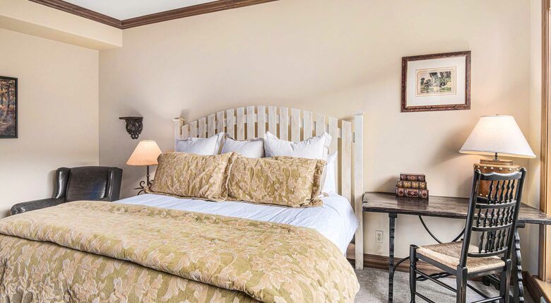 Home Exchange in Beaver Creek, CO, bedroom two with office space