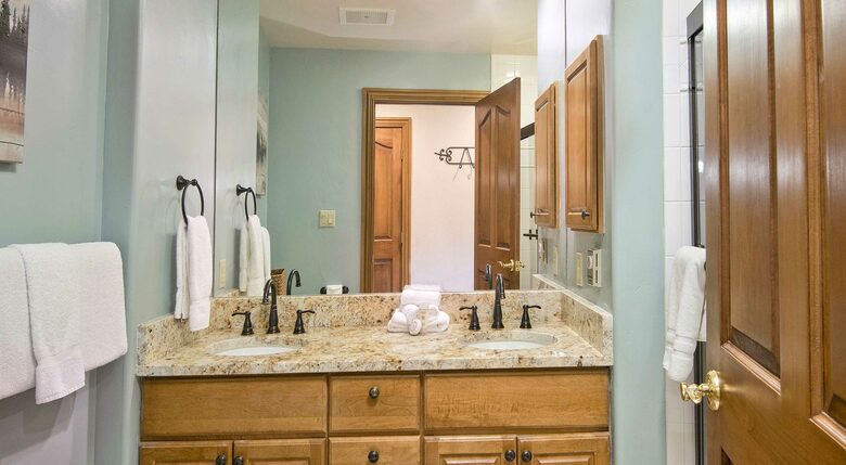 Home Exchange in Beaver Creek, CO, bathroom 2