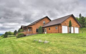 Wisconsin Hillside Hideaway
