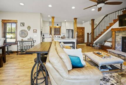 Home Exchange in McCall, ID open concept living space