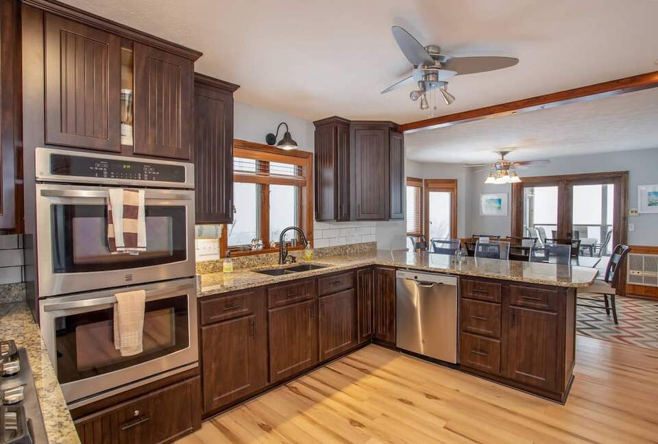 Sky High Adventures - Ski-in/Ski-out - Beech Mountain, North Carolina