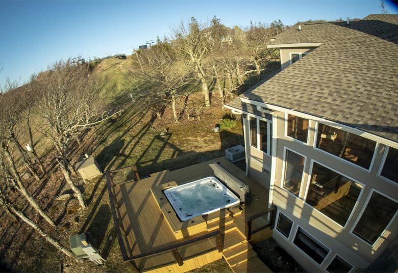 Sky High Adventures - Ski-in/Ski-out - Beech Mountain, North Carolina