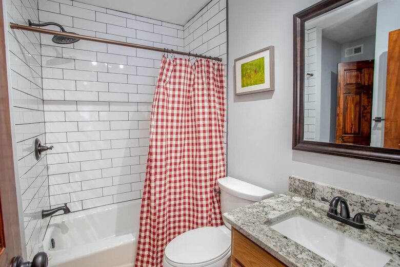 Sky High Adventures - Ski-in/Ski-out - Beech Mountain, North Carolina