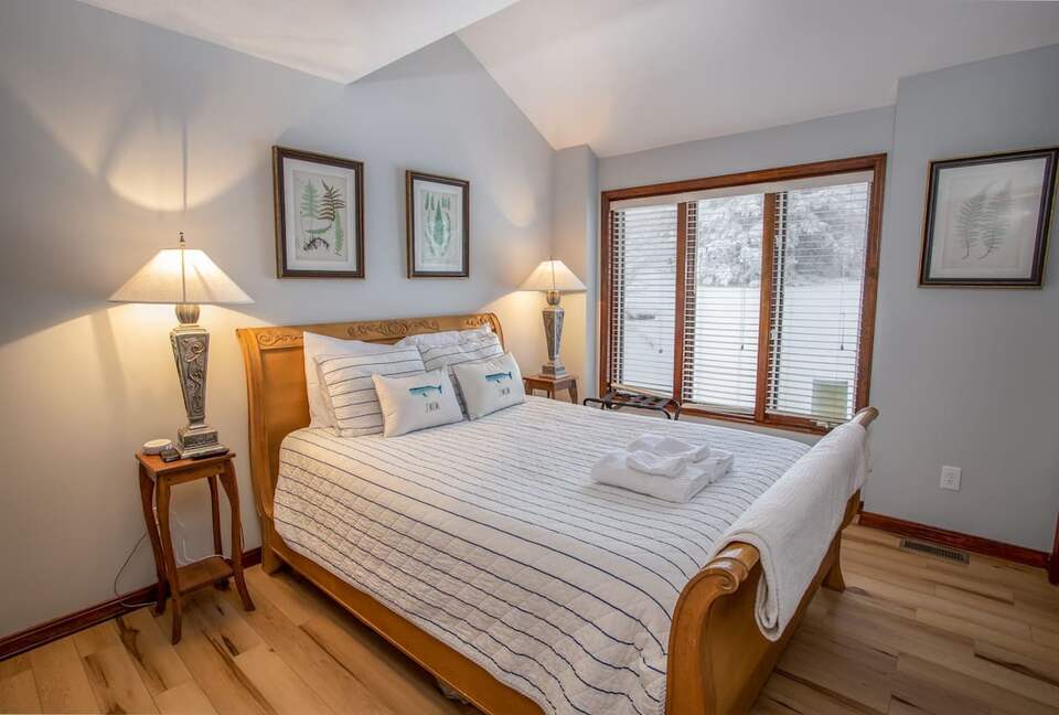 Sky High Adventures - Ski-in/Ski-out - Beech Mountain, North Carolina