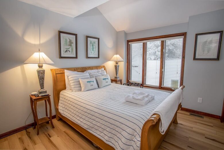 Sky High Adventures - Ski-in/Ski-out - Beech Mountain, North Carolina