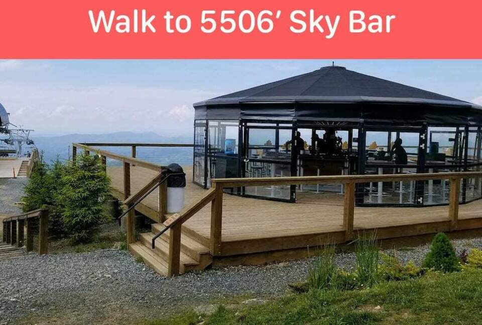 Sky High Adventures - Ski-in/Ski-out - Beech Mountain, North Carolina