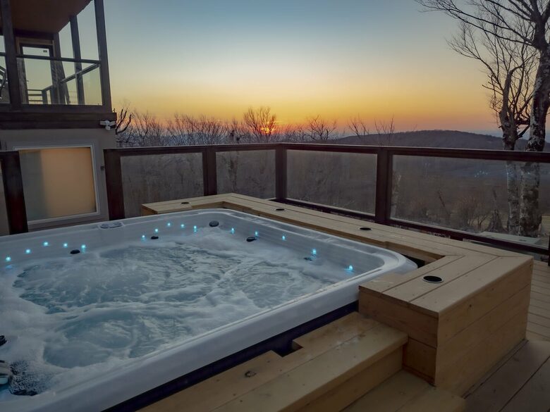 Sky High Adventures - Ski-in/Ski-out - Beech Mountain, North Carolina