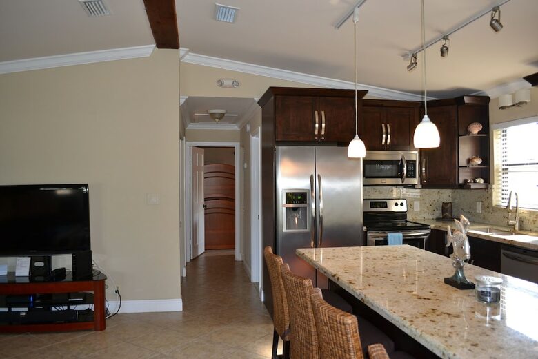 Home Exchange in Marathon, FL open concept living space