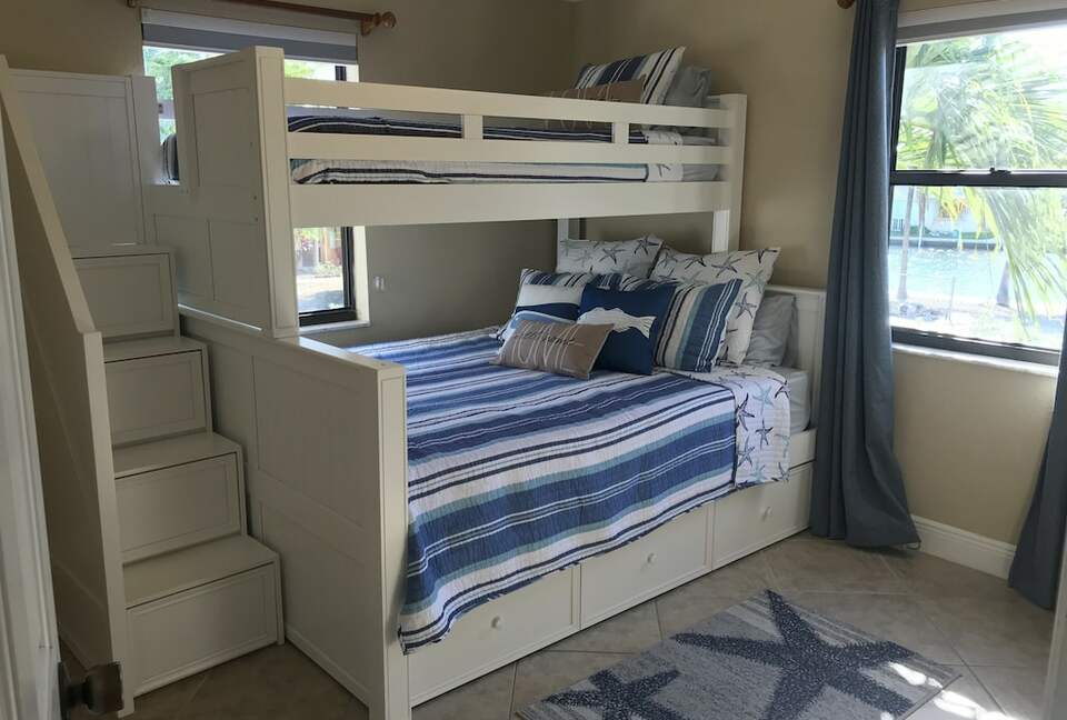 Queen bed with xl twin bunk and trundle bed