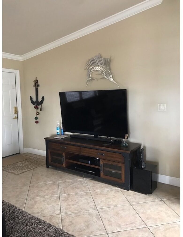 Home Exchange in Marathon, FL large television