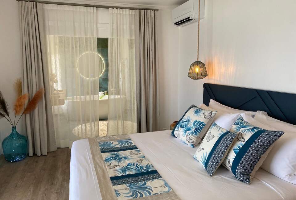 Luxury Villa in French Polynesia - Moorea, French Polynesia