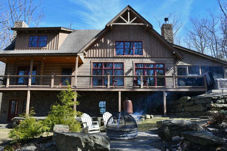 Home Exchange in Greentown, PA, incredible craftsmanship lodge