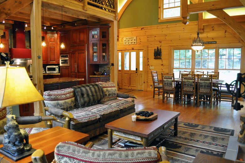 Home Exchange in Greentown, PA, living and dining space