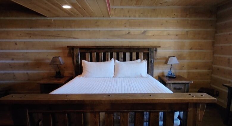 Home Exchange in Greentown, PA, basement master with en suite and view