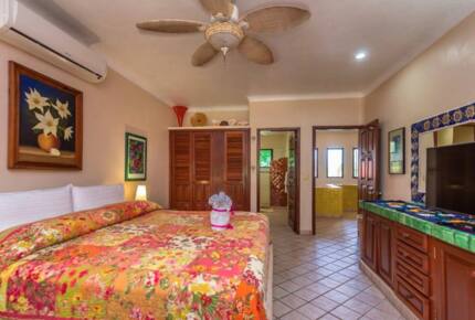 Master with king bed