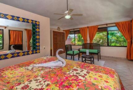 Upper terrace bedroom with king bed