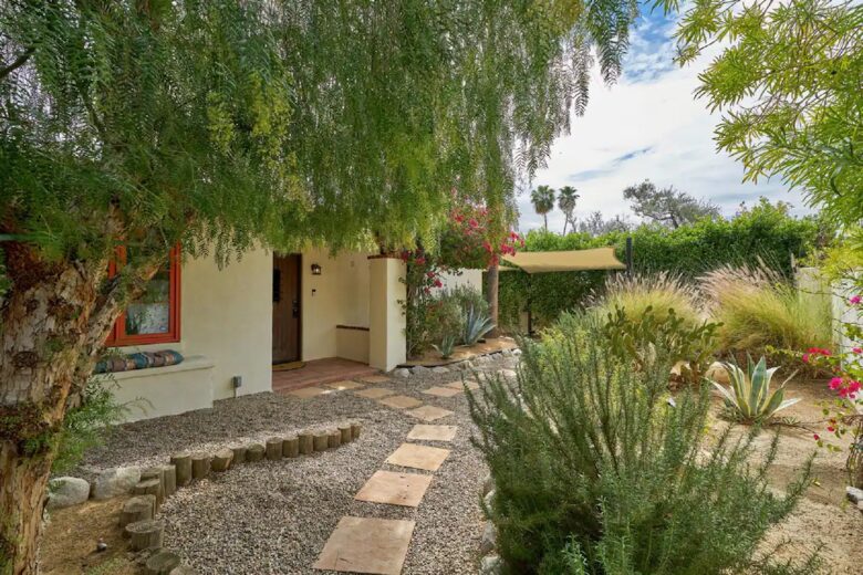 Home Exchange in Palm Springs, CA front of the home