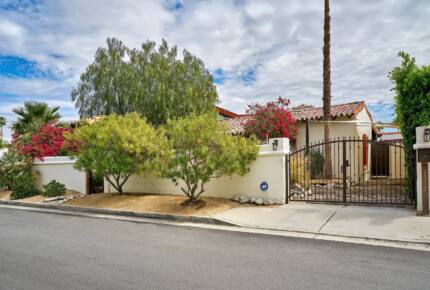 Home Exchange in Palm Springs, CA view from the street