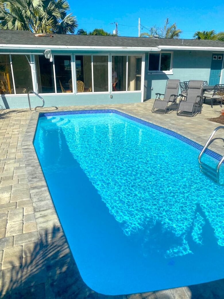 River House Retreat - Bradenton, Florida