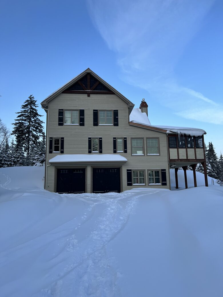 Amazing Canadian Experience - Saint-Adolphe-d'Howard, Canada