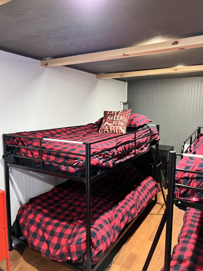 Amazing Canadian Experience - Saint-Adolphe-d'Howard, Canada