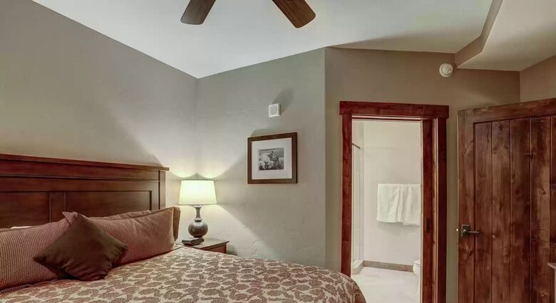 Bedroom 3 with ensuite bathroom