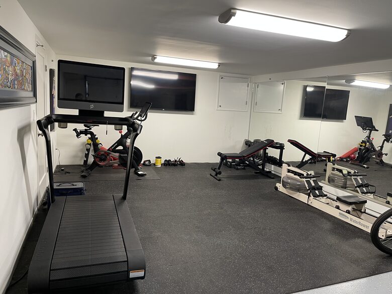 Modern Beach House Steps from the Sand - Marina Del Rey, California