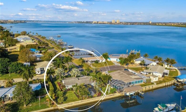 River House Retreat - Bradenton, Florida